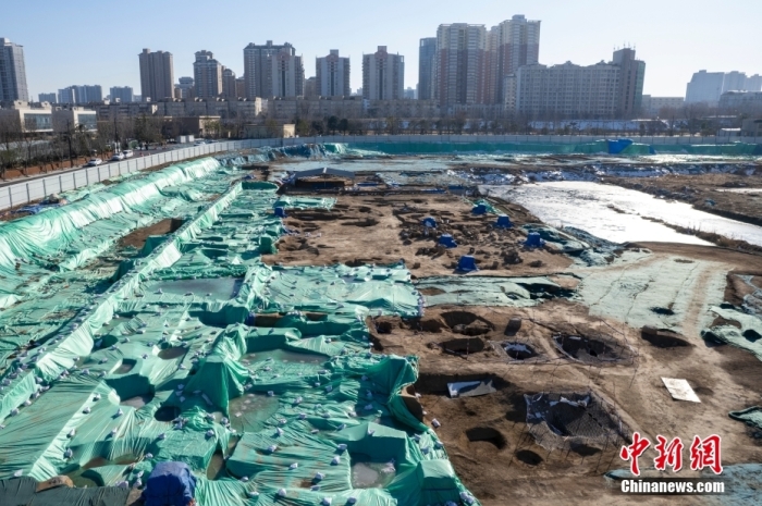实探郑州书院街墓地考古现场：早于殷墟王陵近200年【南京博物院】